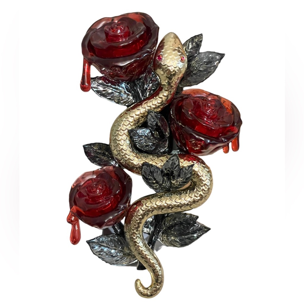 Bath And Body Works Snake Wrapped On Rose Flowers Wallflower Plug In Halloween